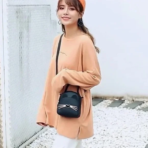 Black Cat Design Women's Bag Mini Shoulder Bag Handbag,Cute Stylish Casual Bag - Picture 3 of 6